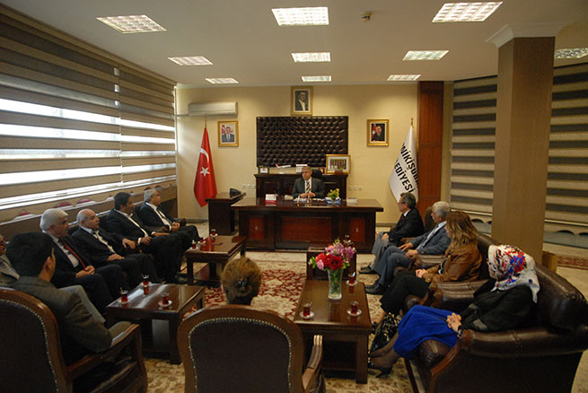 Eğitimcilerden, Hayırlı Olsun Ziyareti