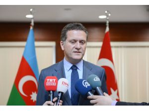 Bakü Büyükelçiliğinde Bayraklar Yarıya İndirildi