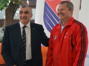 Ünlü Eskrim Antrenörü Shturbain, Türk Milli Takımında