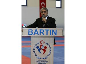 Türkiye Kulüplerarası Karate Şampiyonası Başladı