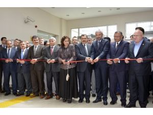 Bakın Kimin Sergisini Açtı !