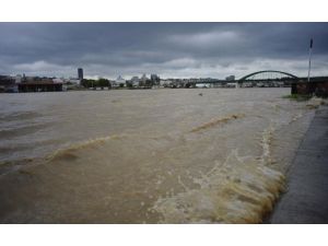 Sırbistanda Selin Yıkıcı Etkileri Sürüyor