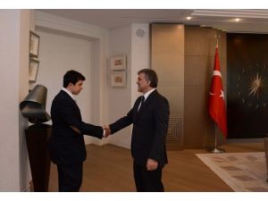 Cumhurbaşkanı Gül, Vali Mutlu Ve Gençleri Kabul Etti