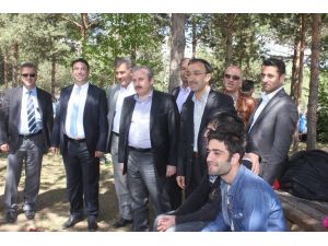 Ak Parti Genel Başkan Yardımcısı Şentop Ağrıda