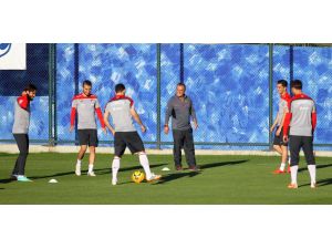 A Milli Futbol Takımı, Avrupa Ve Abd Kampı Öncesi Hazırlıklarını Sürdürdü