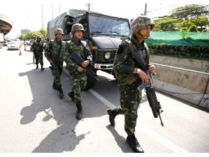 Tayland’da Ordu Sıkıyönetim İlan Etti