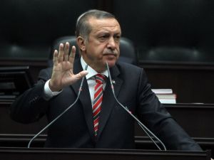 İsyanı Anlarız Ama Fırsatçılığı Değil