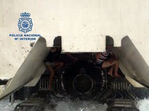 Ölümün Kıyısında Umuda Yolculuk