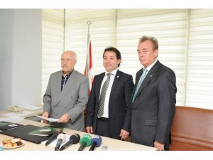Bursasporda Başkan Adayları Listeleri Verdi