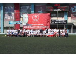 Trabzonda Özel Sporcular Sahaya İndi