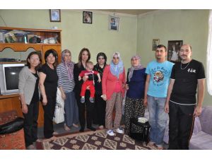 Chp’li Nazlıaka Kırkağaç’ta Şehit Ailelerini Ziyaret Etti