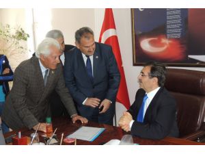 Bakan İdris Güllüce Eleşkirt’te