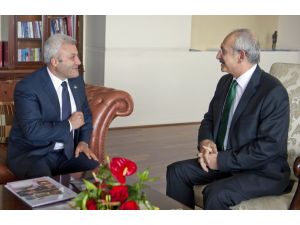 Gazeteci-yazar Özkan, Kılıçdaroğlunu Ziyaret Etti