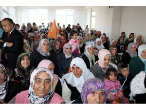 Bakan İslam Mahmudiye İlçesinde Kadınlarla Bir Araya Geldi