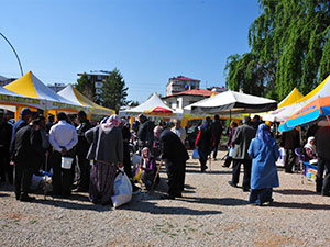 Afşin Belediyesi Geçici Köy Pazarı Kurdu