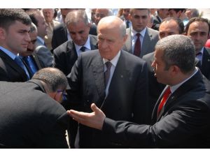 Bahçeli Hediye İstedi