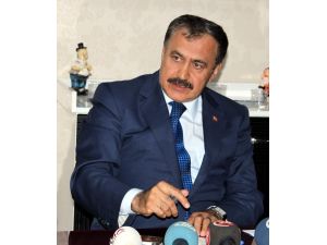 Bakan Eroğlu, Yht İstasyonundaki Kazayı Değerlendirdi