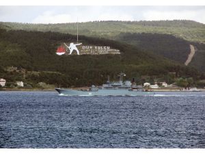İki Rus Savaş Gemisi Çanakkale Boğazından Geçiş Yaptı