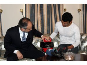 Bakan Kılıç, Ünlü Motosiklet Yarışçısı Sofuoğlu İle Görüştü