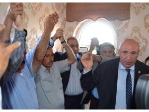 Chp Genel Sekreteri Gürsel Tekin Hilvanda Barış Yemeğine Katıldı