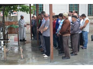 Öğrenci Servisinin Altında Kalarak Ölen Minik Efe Defnedildi