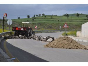 “Benim” Dediği Yolu Hafriyat Dökerek Kapattı