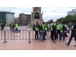 Gezi Parkı Ve Taksim Meydanı Kapatıldı