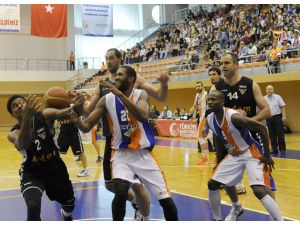 İstanbul Büyükşehir Belediyespor Beko Basketbol Ligi’nde