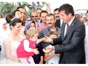 Bakan Zeybekci İle Vatandaşlar Arasında Güldüren Diyaloglar