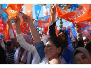 Ya Ortada Çatı Yok