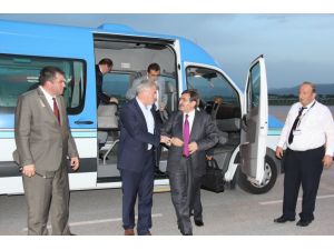 Bakan Güllüce: “Ak Parti Yapılan Anketlere Göre Bütün Hepsini Kazanıyor”