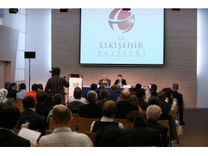 Türk Ve Macar Akademisyenler Yunus Emreyi Anlattılar