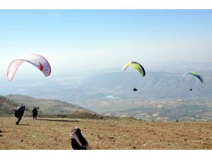 Türkiye’nin Sporcuları Tut İlçesinden Uçtu
