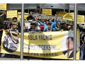 Fenerbahçeli Taraftarlar’dan Tff Çıkartması