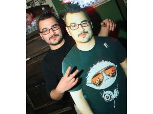 Kanserden Ölen Arkadaşı İçin Romanya’da Klip Çekti