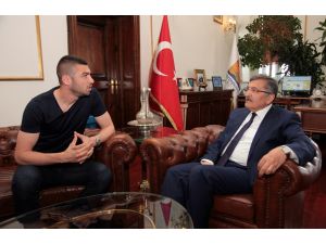 Burak Yılmaz’a Mesir Macunu