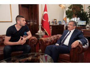 Galatasaraylı Burak Yılmaz’dan Çarpıcı Açıklamalar