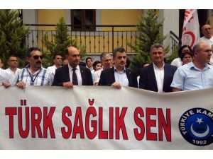 İzmirli Hekimler Hastanenin Kapatılmasına Karşı Çıktı