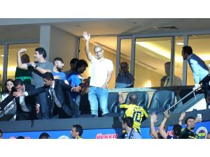 Alex De Souzadan Fenerbahçe Ülkere Destek