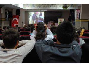 İgdaş, Okulları Erguvanlarla Renklendiriyor