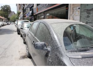 İzmirde Çamur Yağdı Oto Yıkamacılar Bayram Etti