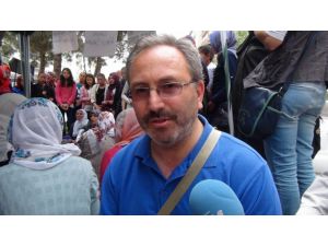 Afyonlu Öğrencilerden Annelerin Eylemine Destek Ziyareti