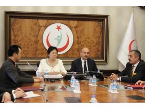 Bakan Müezzinoğlu, Kırgız Mevkidaşıyla Bir Araya Geldi