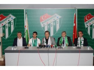 Timsah İmzayı Attırdı
