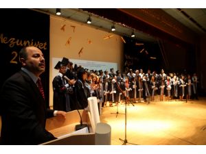 İhlas Koleji, 2014’ün İlk Mezunlarını Uğurladı