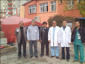 Türkmen Doktorlar Van Depremzedelerin İmdadına Koştu