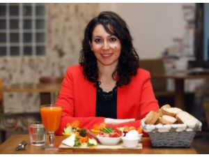 Uzel: Sınavda Başarı İçin Doğru Beslenin