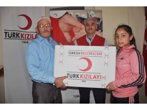 (Özel Haber) Çocuklarına Kavuşmayı Bekleyen Afgan Aileye Kızılaydan Yardım Eli