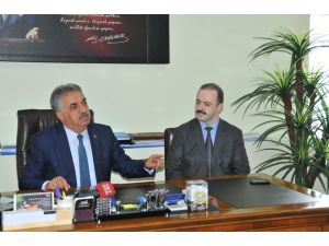 Bakan Yazıcı’dan Van Büyükşehir Belediye Başkanına Tepki