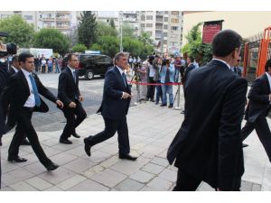 Cumhurbaşkanı Gül İzmirde